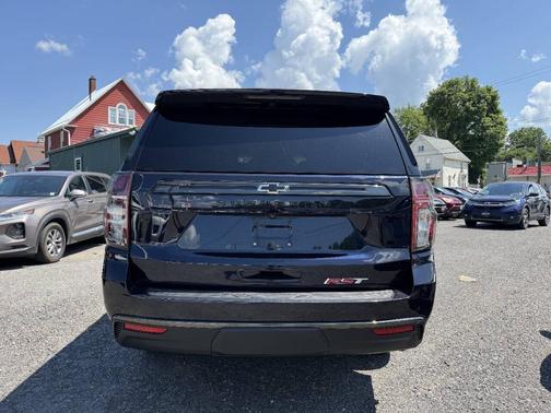 Black 2021 Chevrolet Suburban RST