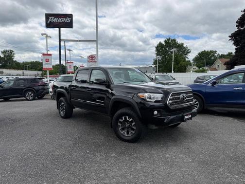 Black 2017 Toyota Tacoma TRD Off Road