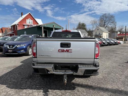 Quicksilver Metallic 2017 GMC Canyon Base