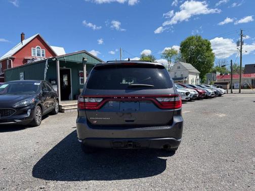 Granite Metallic 2018 Dodge Durango SXT