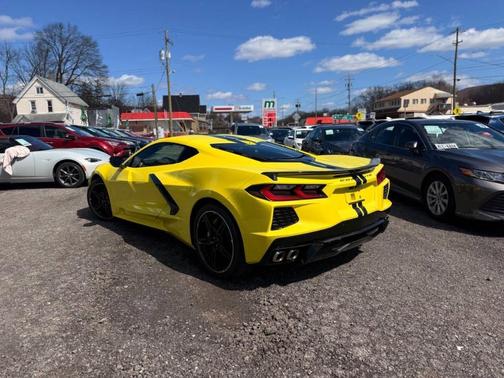 Accelerate Yellow Metallic 2023 Chevrolet Corvette Stingray w/2LT