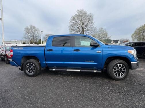 2016 Toyota Tundra SR5
