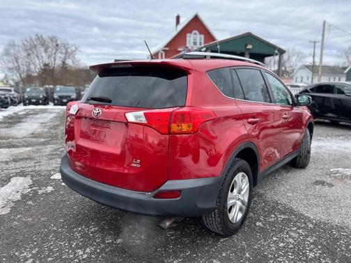 Barcelona Red Metallic 2015 Toyota RAV4 LE