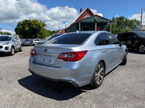 Ice Silver Metallic 2018 Subaru Legacy 2.5i Limited