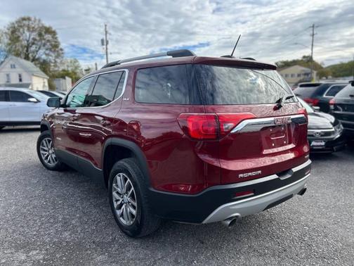 2017 GMC Acadia SLE-2
