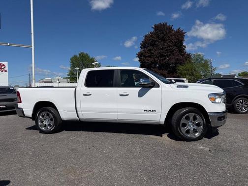 Bright White Clearcoat 2021 RAM 1500 Big Horn