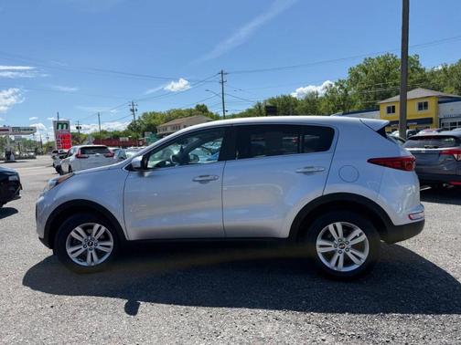 Sparkling Silver 2018 Kia Sportage LX