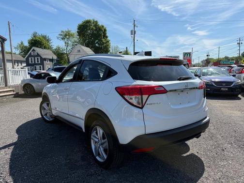 Platinum White Pearl 2019 Honda HR-V EX