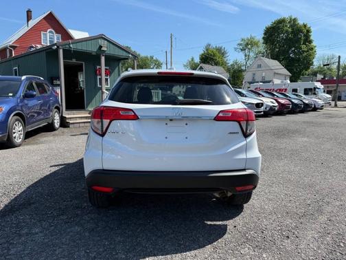 Platinum White Pearl 2019 Honda HR-V EX