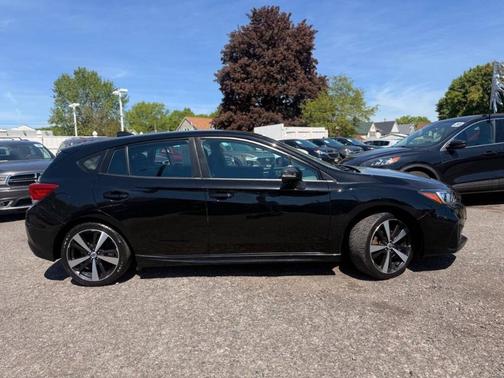 Crystal Black Silica 2017 Subaru Impreza 2.0i Sport