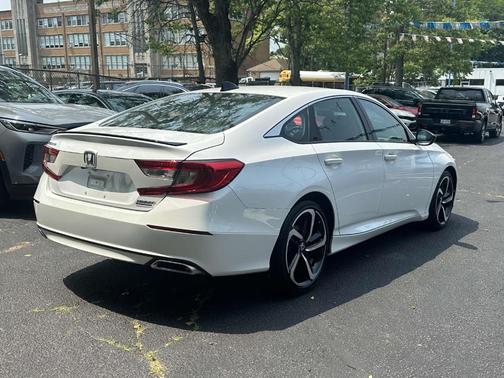 2022 Honda Accord Sport SE