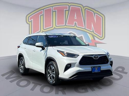 2022 Toyota Highlander XLE