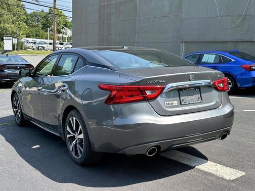 Gun Metallic 2017 Nissan Maxima 3.5 SL