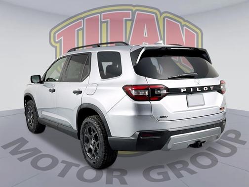 SOLAR SILVER 2026 Honda Pilot TrailSport