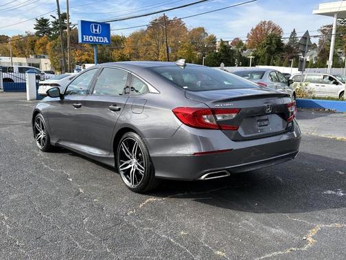 2022 Honda Accord Touring 2.0T