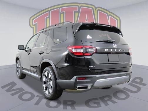 CRYSTAL BLACK 2026 Honda Pilot Elite
