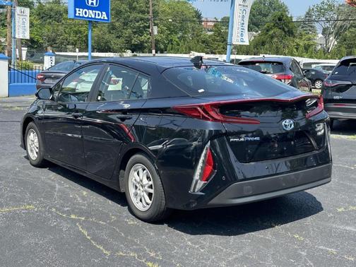 2021 Toyota Prius Prime Limited