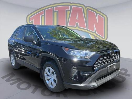 2020 Toyota RAV4 LE