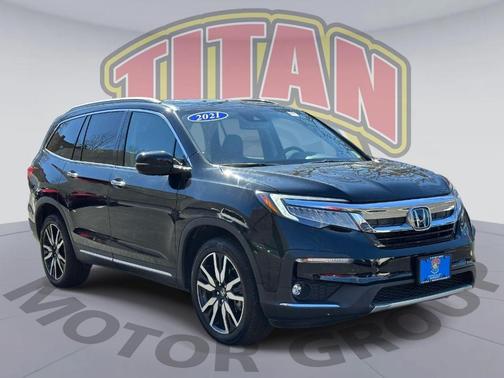 Crystal Black Pearl 2021 Honda Pilot Touring 8-Passenger