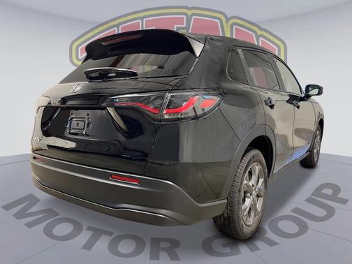 Crystal Black Pearl 2027 Honda HR-V LX