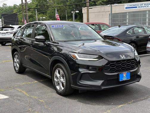 BLK 2023 Honda HR-V LX