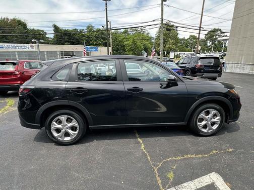 BLK 2023 Honda HR-V LX
