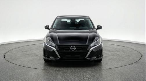 Super Black 2025 Nissan Altima SV FWD