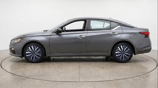 Gun Metallic 2025 Nissan Altima SV FWD