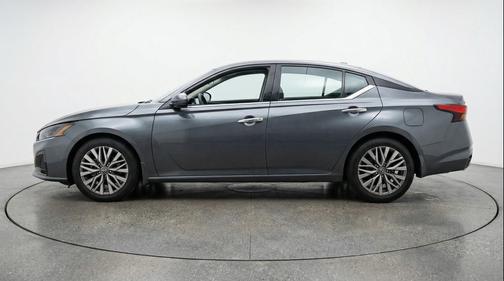 Gun Metallic 2025 Nissan Altima SV FWD