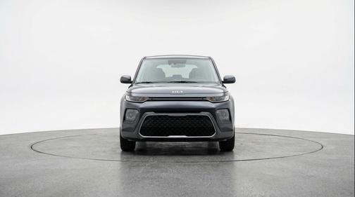 Gravity Gray 2025 Kia Soul LX