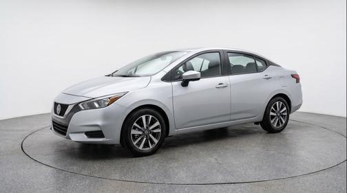 Brilliant Silver Metallic 2025 Nissan Versa 1.6 SV