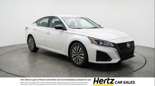 Glacier White 2025 Nissan Altima SV FWD