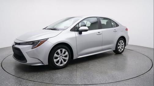 Classic Silver Metallic 2025 Toyota Corolla LE