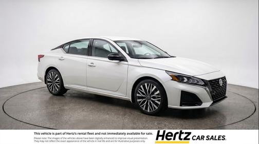 Glacier White 2025 Nissan Altima SV FWD
