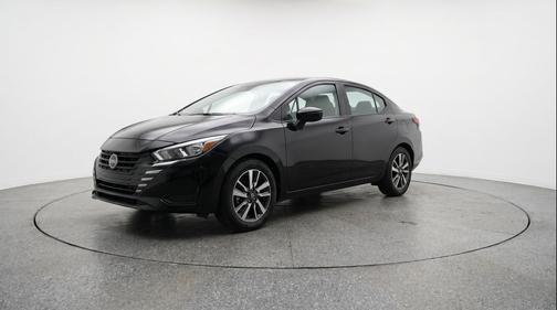 Super Black 2025 Nissan Versa 1.6 SV