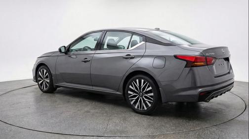 Gun Metallic 2025 Nissan Altima SV FWD