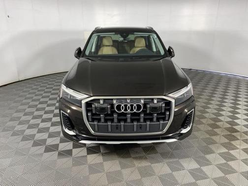 2025 Audi Q7 Premium Plus 45 TFSI quattro Tiptronic