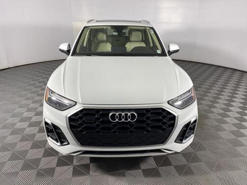 2024 Audi Q5 45 S line Premium