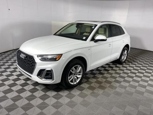 2024 Audi Q5 45 S line Premium