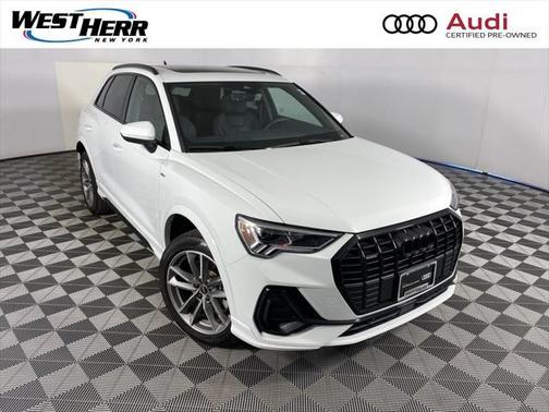 2025 Audi Q3 Premium 45 TFSI S line quattro Tiptronic