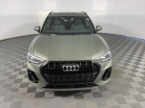 2024 Audi Q3 Premium 45 TFSI S line quattro Tiptronic
