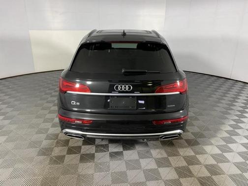 2021 Audi Q5 Premium Plus 55 TFSI e quattro S tronic