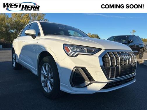 2025 Audi Q3 Premium 45 TFSI S line quattro Tiptronic