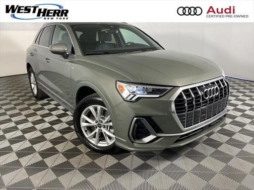 2025 Audi Q3 Premium 45 TFSI S line quattro Tiptronic