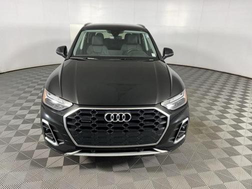 2024 Audi Q5 Premium 45 TFSI S line quattro