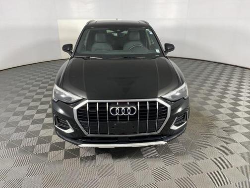 2022 Audi Q3 40 Premium