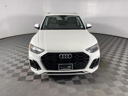 2024 Audi Q5 45 S line Premium