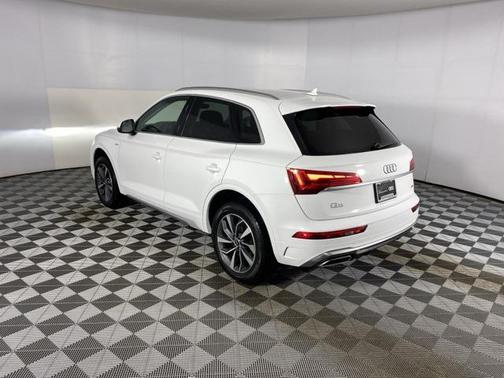 2024 Audi Q5 45 S line Premium