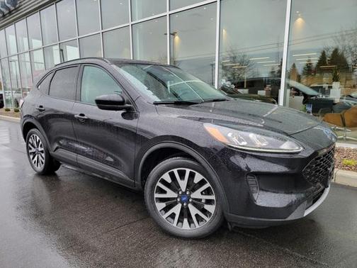 2020 Ford Escape SE