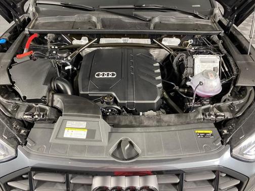 2025 Audi Q5 Premium 40 TFSI quattro S tronic